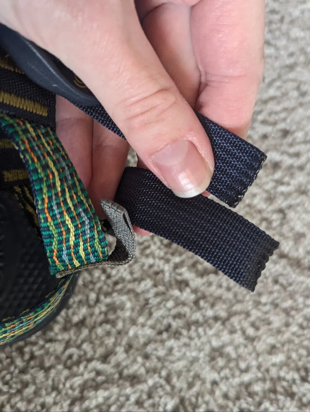 Chaco Classic Kid Sandal - Green and Blue Pattern sz 3